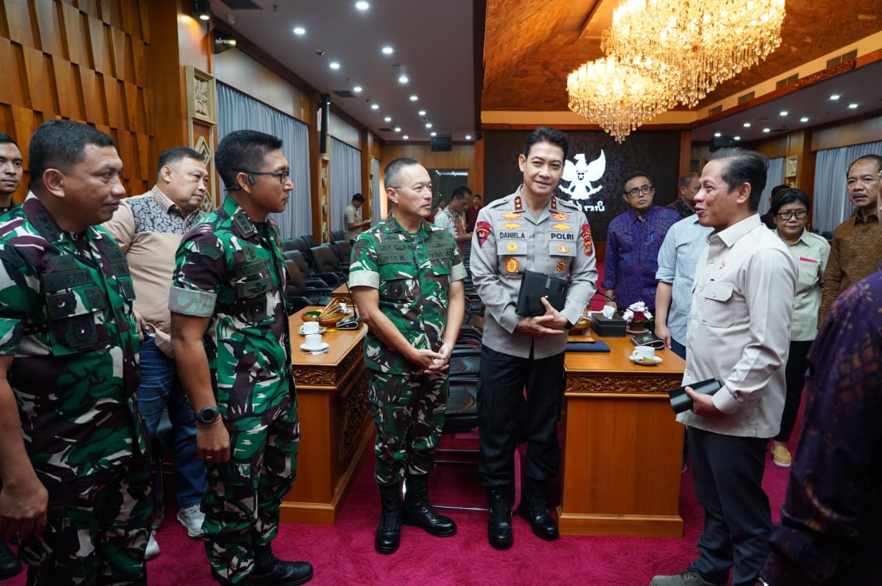 Tegaskan Dukungan TNI untuk Bali Bersih dan Hijau